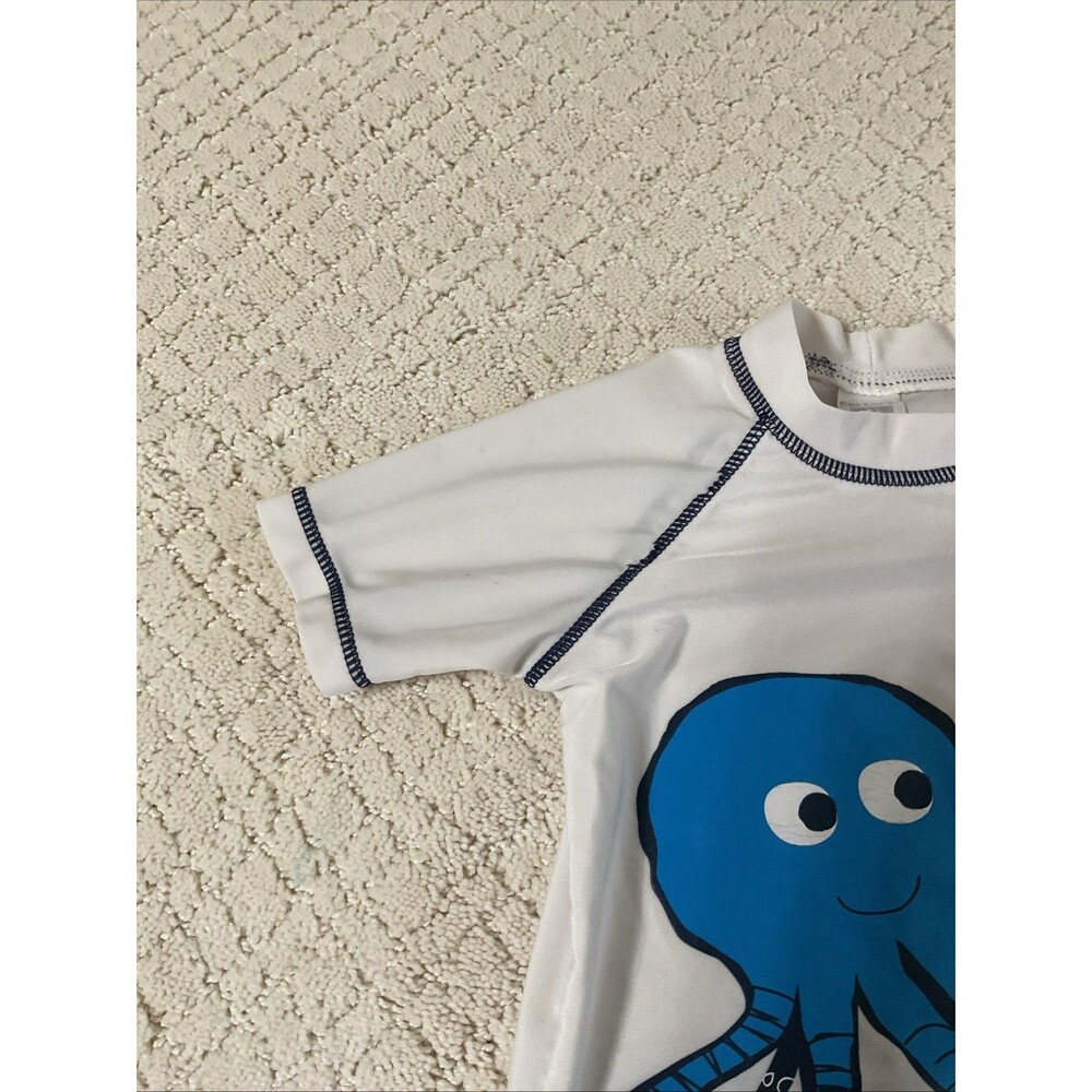 Boys Carter’s T-Shirt(4t) White & Circo Pull-on Shorts(3t) Blue Set - Picture 4 of 15